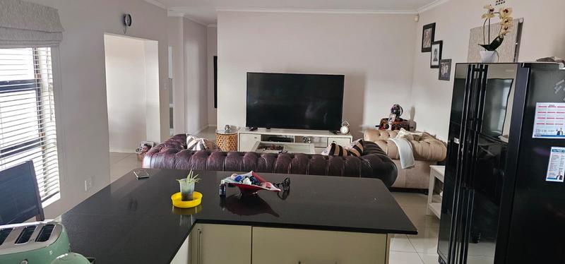 3 Bedroom Property for Sale in Sandown Western Cape